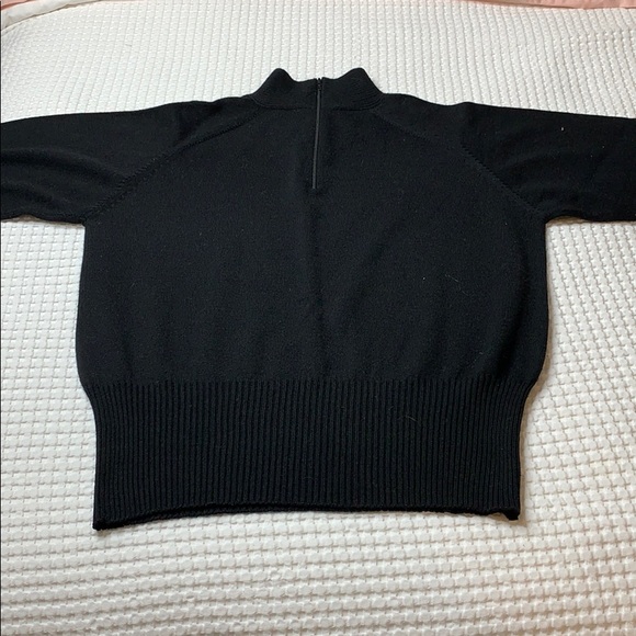 Black sweater - Picture 10 of 13